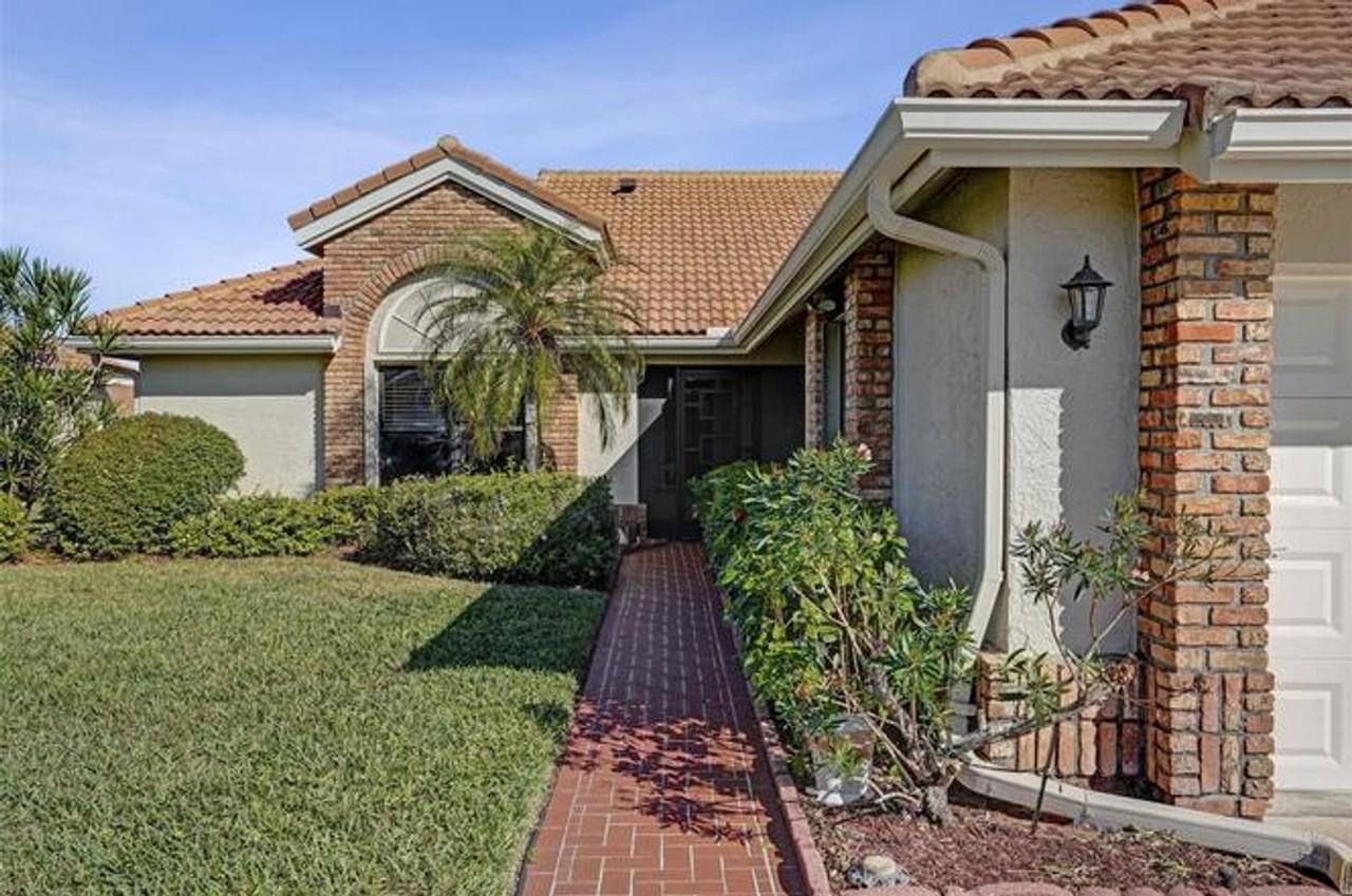 8486 Heather Pl - Photo 2 of 47