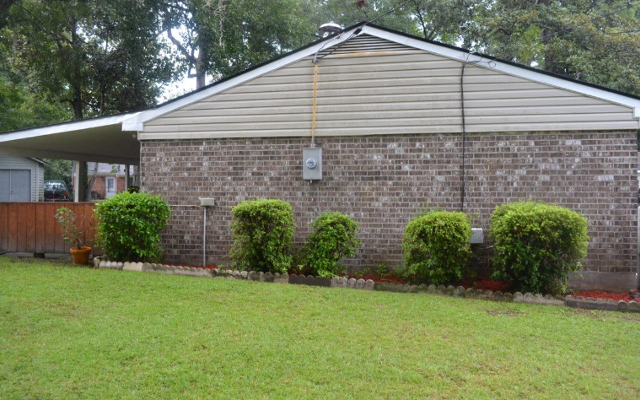 1992 Beechnut St - Photo 2 of 5