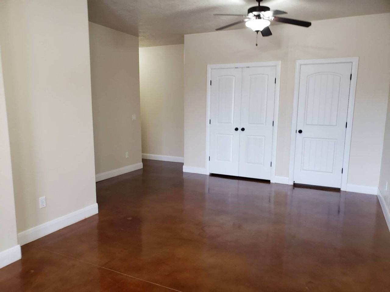 1385 Clinton Way - Photo 5 of 26