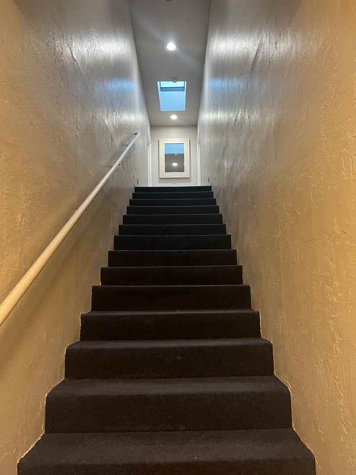 390FOD - Photo 2 of 24