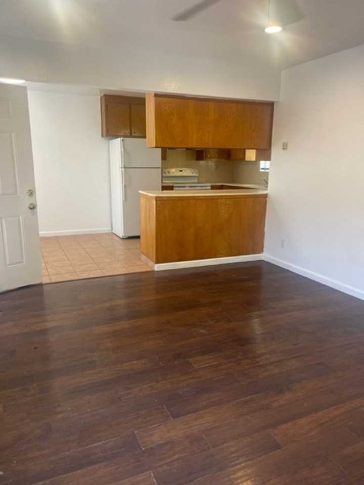 1144 90th Ave - Photo 7 of 14