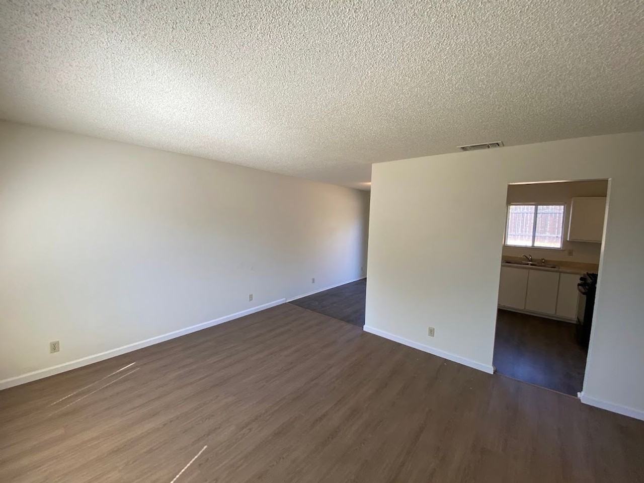 6804 Harlequin Way - Photo 3 of 19