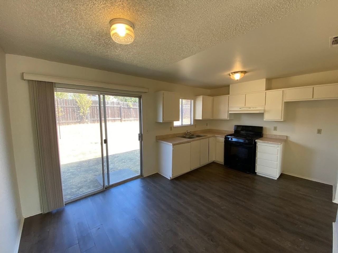 6804 Harlequin Way - Photo 5 of 19
