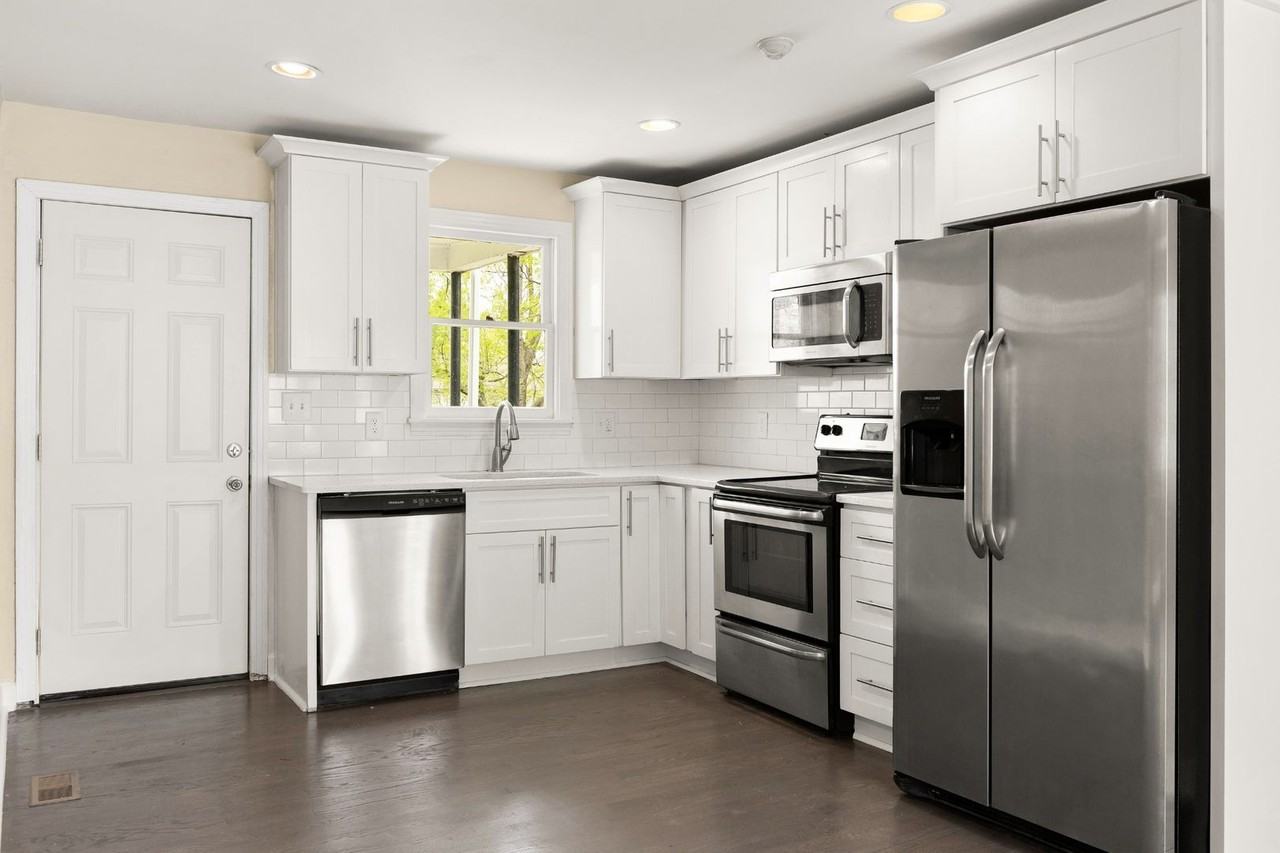 1025 N 6th St - Photo 6 of 18
