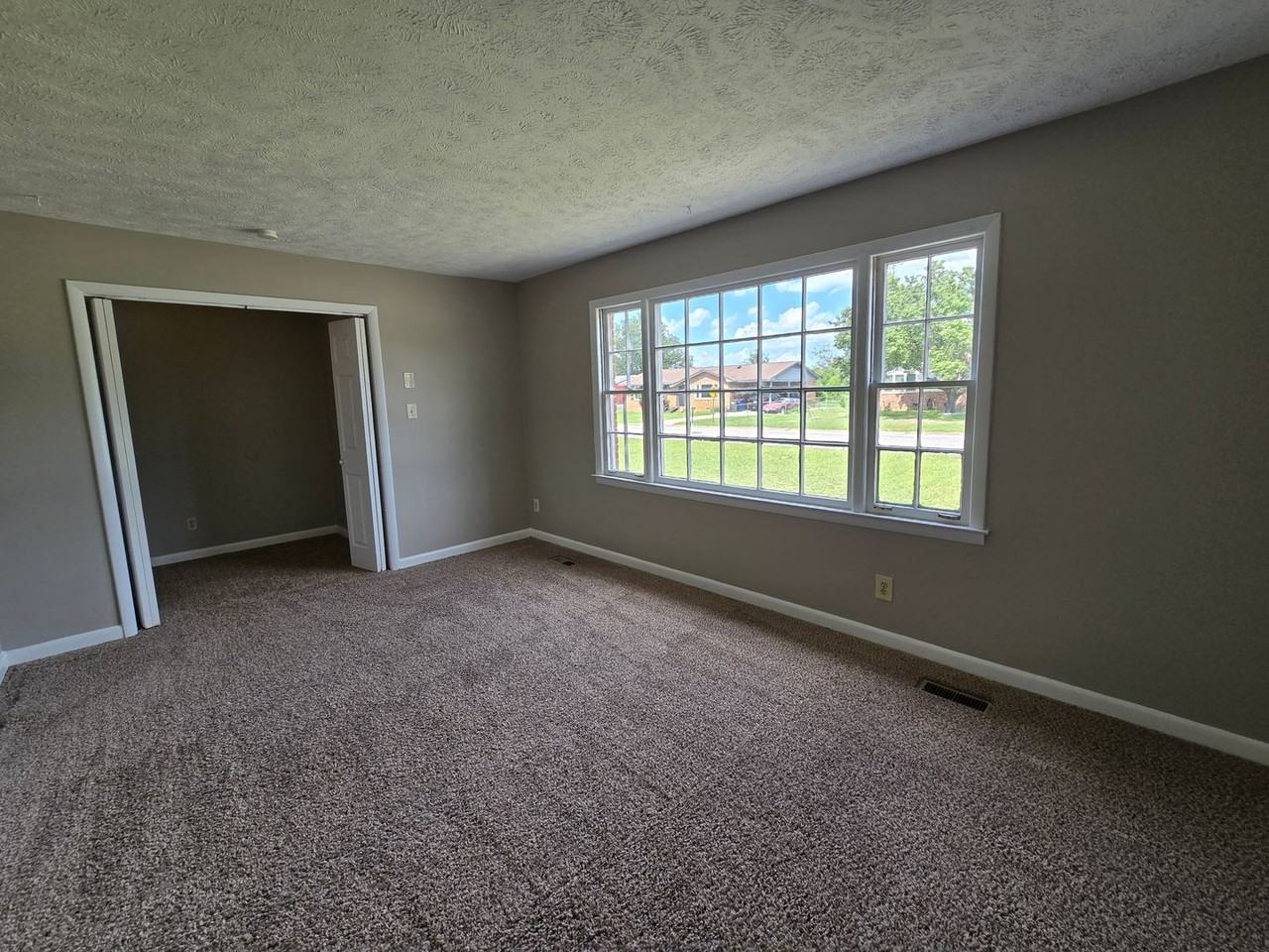 6003 Mcdougal Dr - Photo 2 of 16