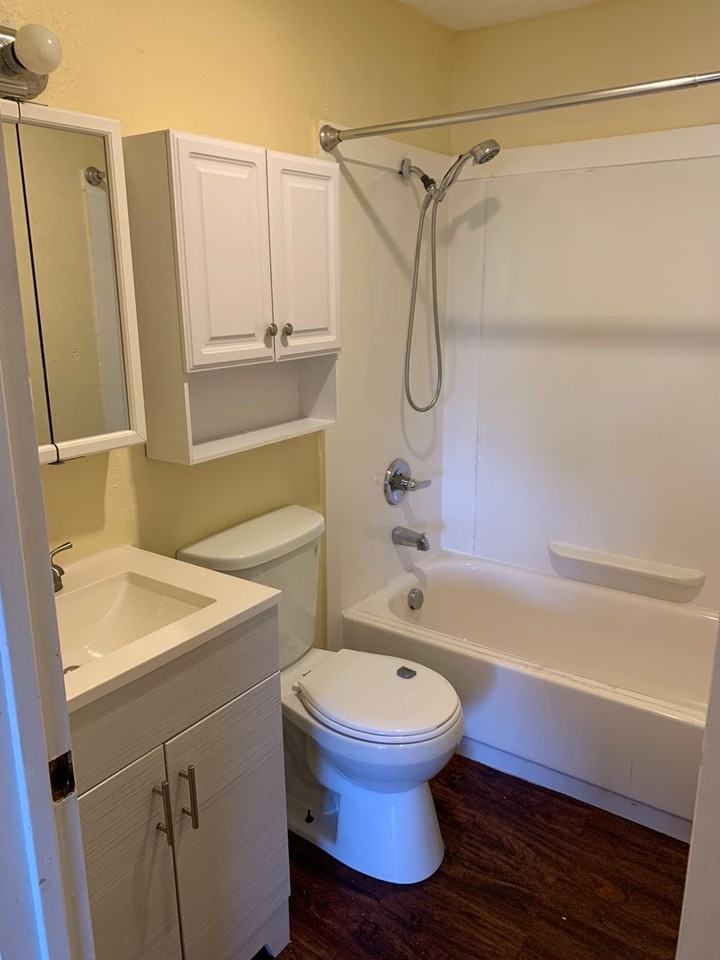 4166 Sw 170th Ave - Photo 7 of 10