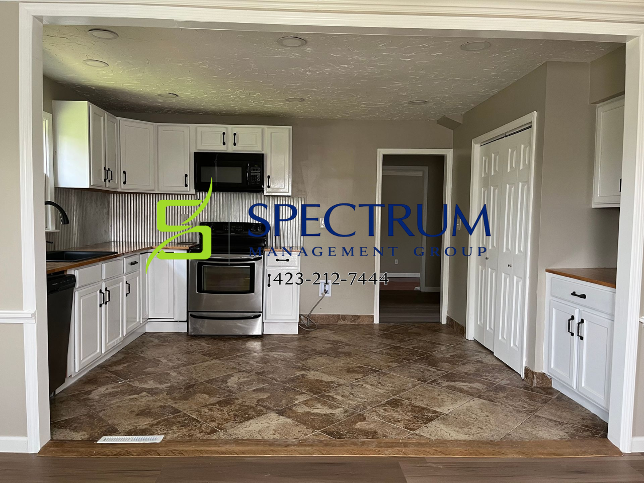 723 White Oak Cir - Photo 6 of 25