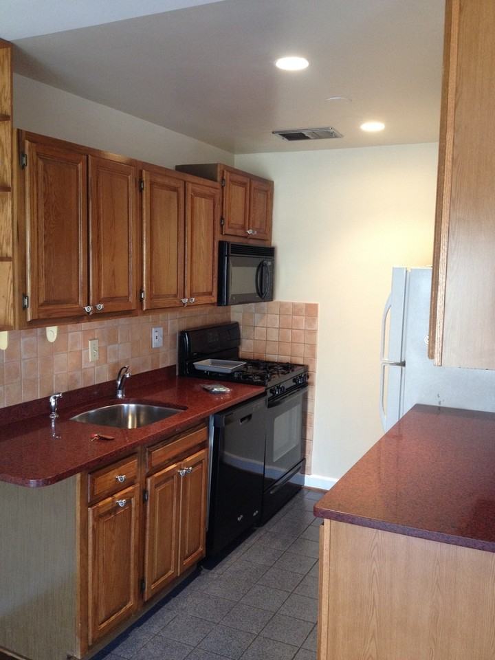 4114 Davis Pl Nw - Photo 4 of 9