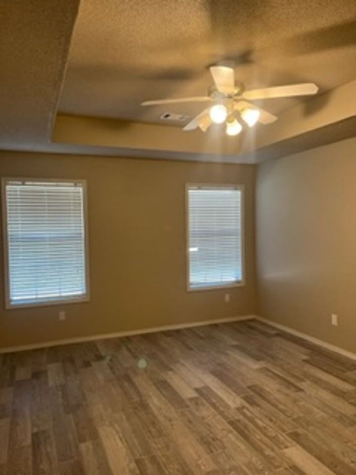 5713 Remington Way - Photo 7 of 11