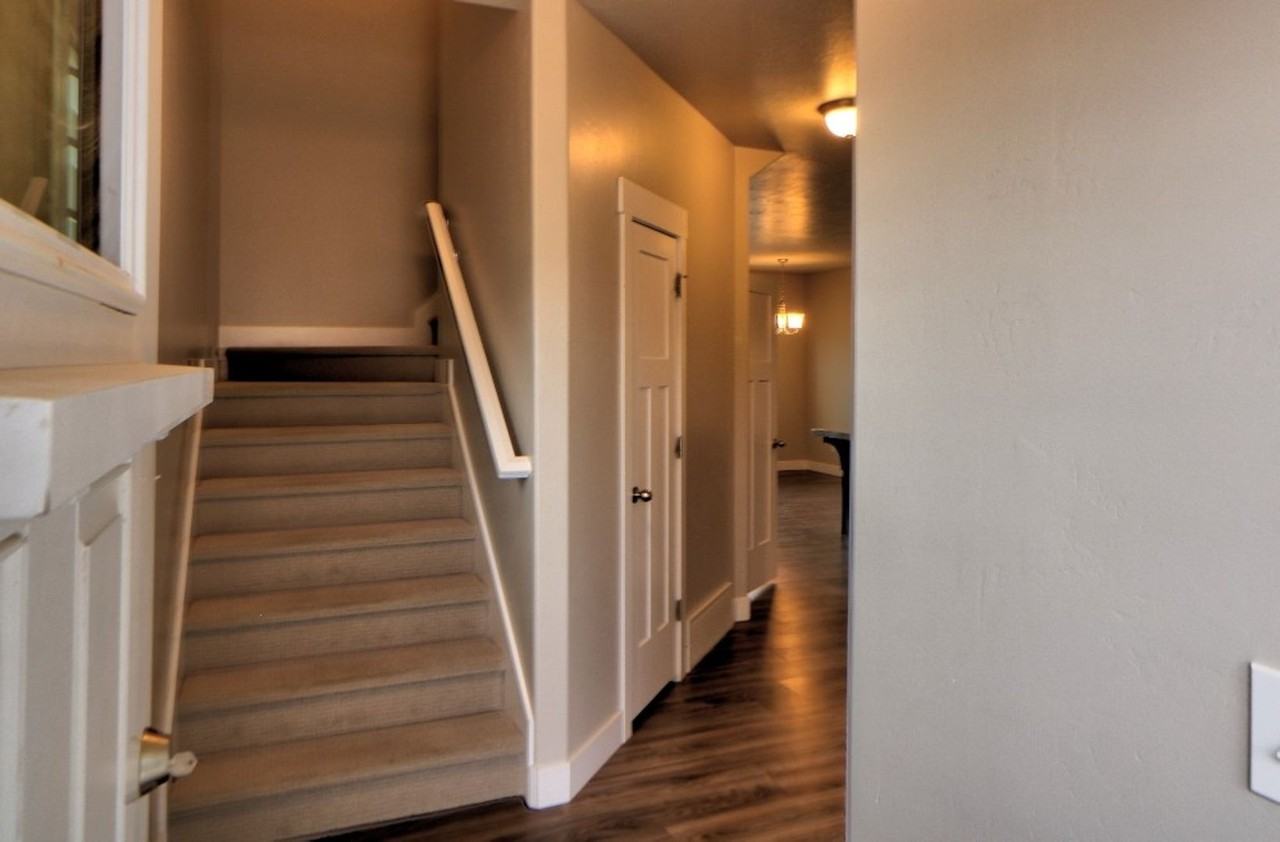 7440 N Hutch Ln - Photo 6 of 32