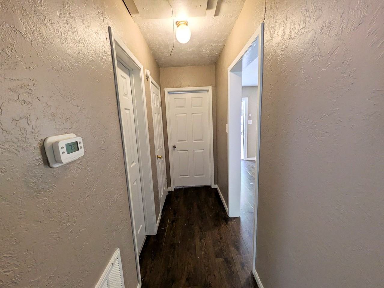 707 S 13th St - Photo 6 of 16
