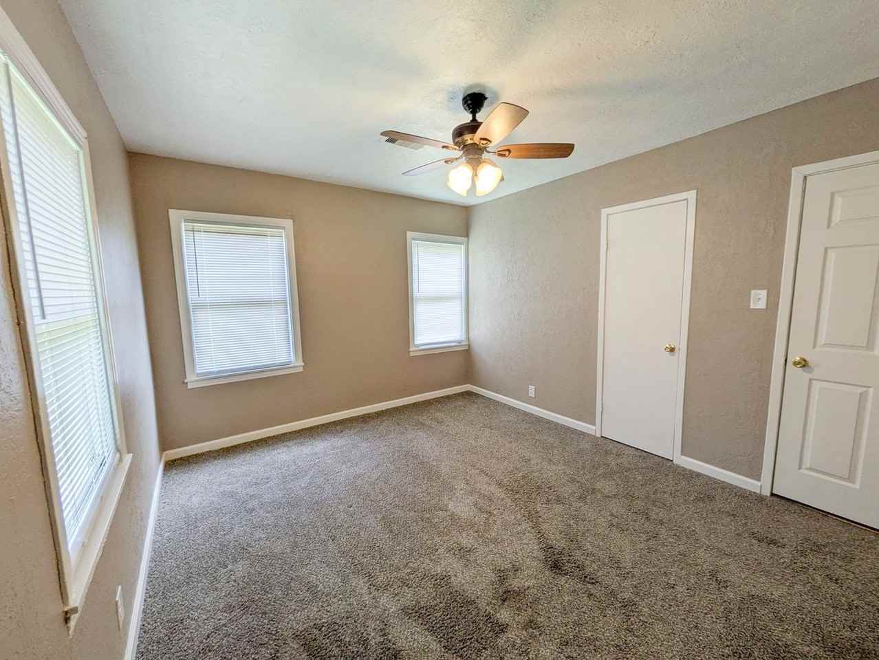 707 S 13th St - Photo 7 of 16