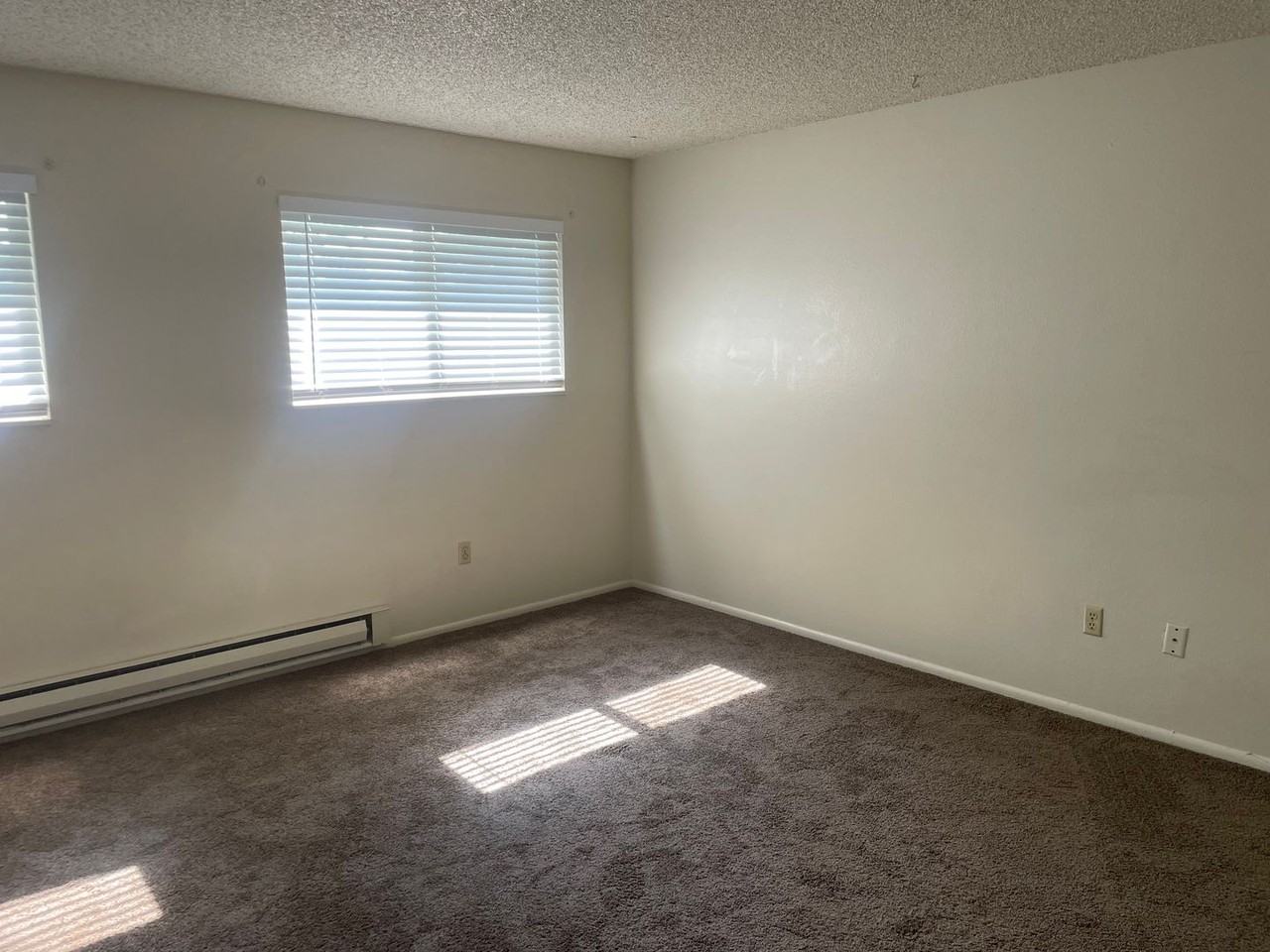 482 Smithridge Park - Photo 5 of 8
