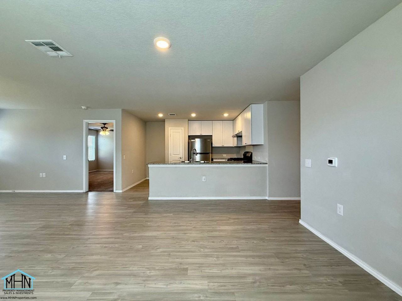 6610 Hibiscus Fls - Photo 4 of 25