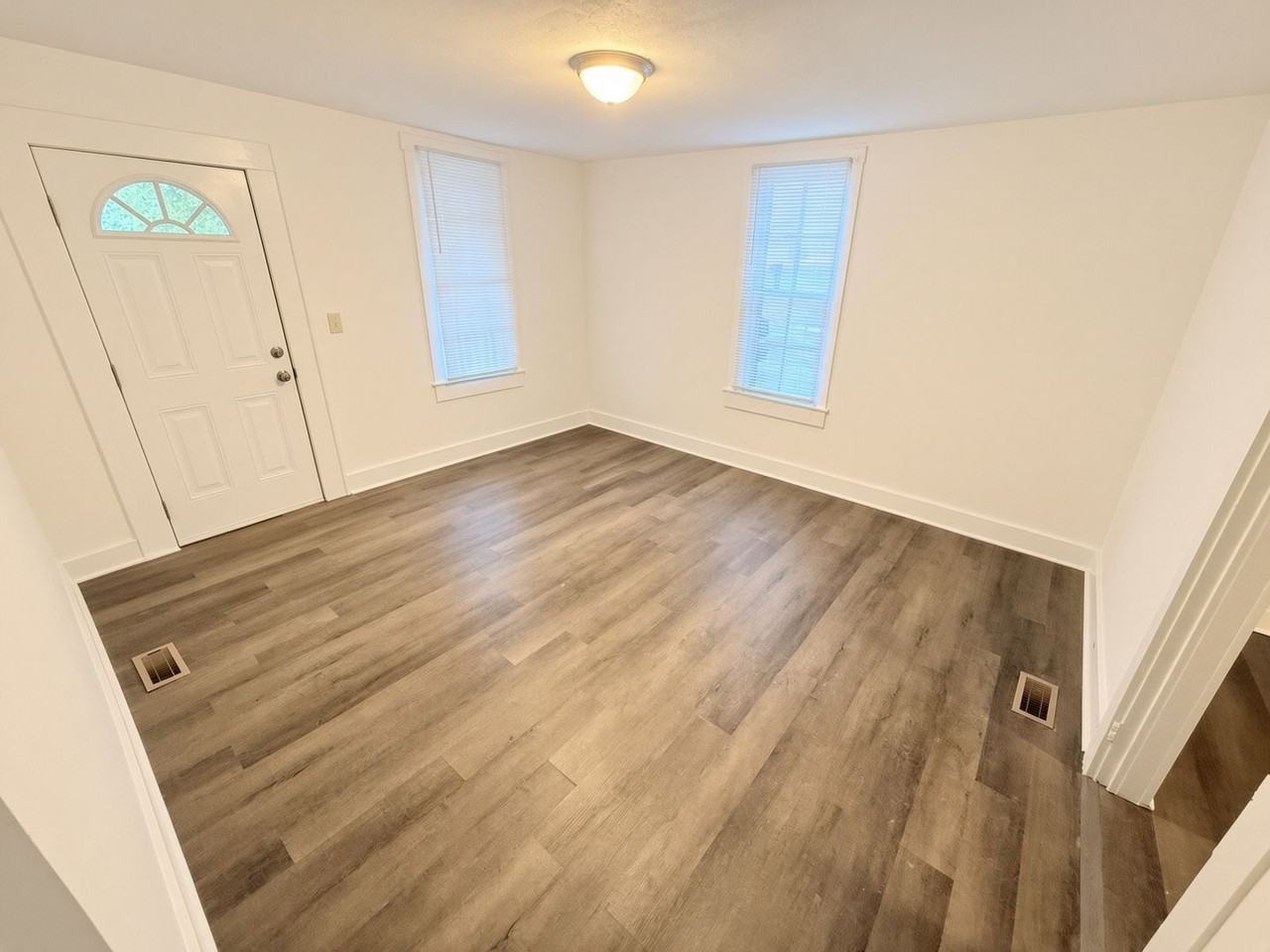 1510 Whatley St - Photo 4 of 13