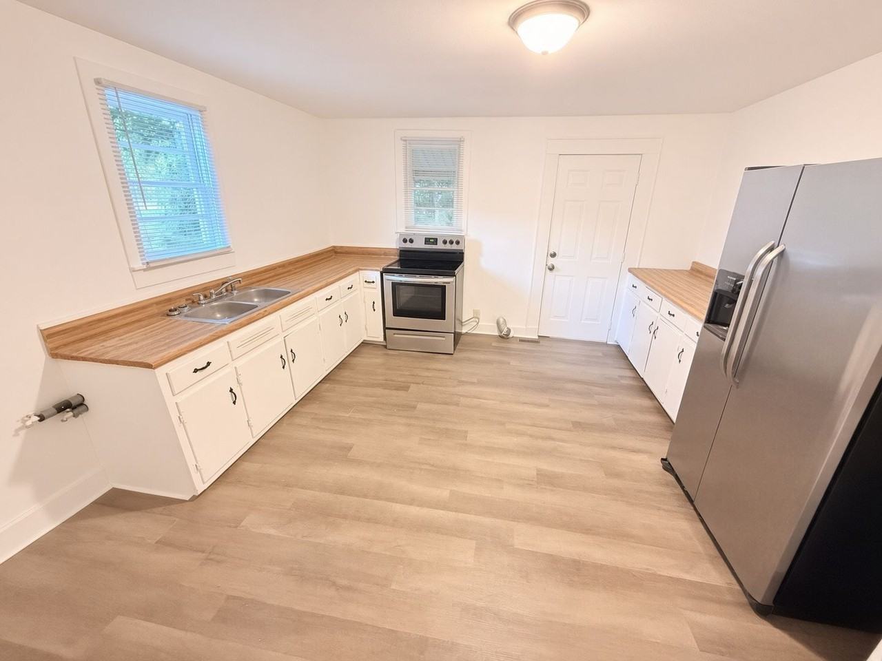 1510 Whatley St - Photo 5 of 13