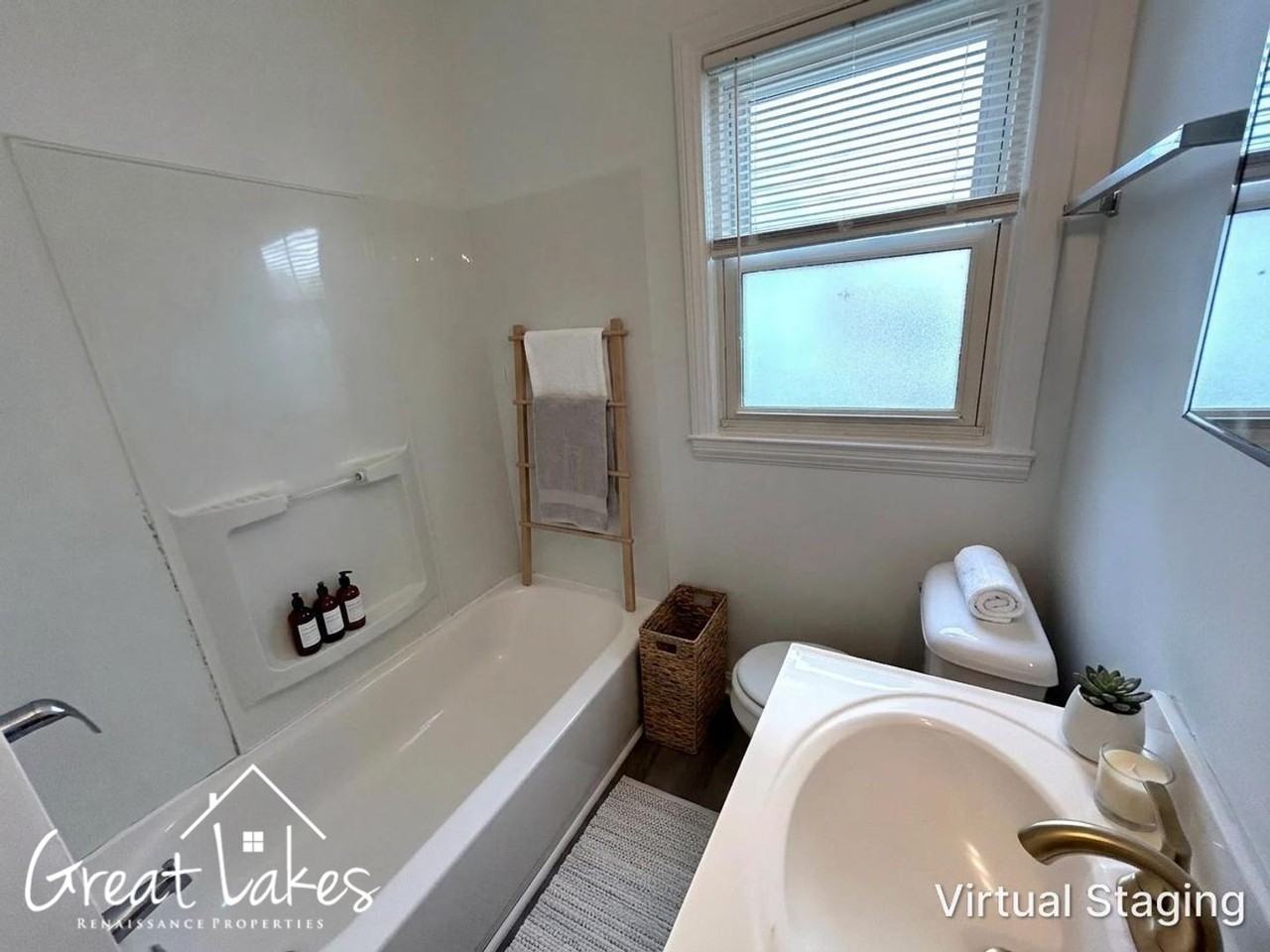 19138 Washtenaw St - Photo 6 of 12