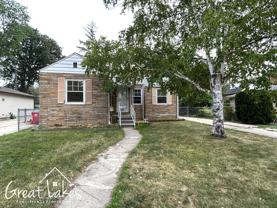 21728 Beechwood Ave - Photo 1 of 1