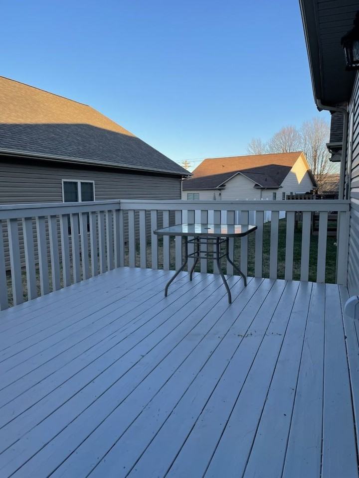 111 Stover Dr - Photo 2 of 17