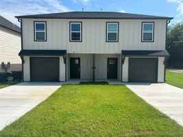 featured image of 514 W 2nd St