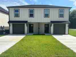 featured image of 518 W 2nd St
