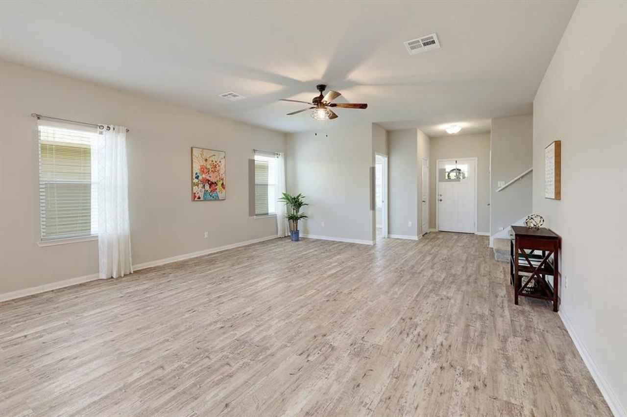 460 Galway Bay Ln - Photo 3 of 15