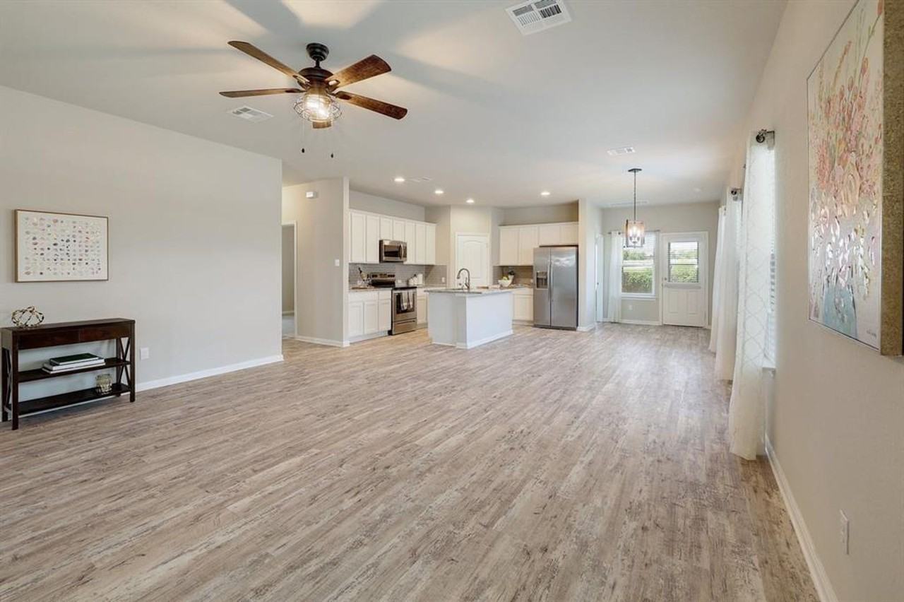 460 Galway Bay Ln - Photo 4 of 15