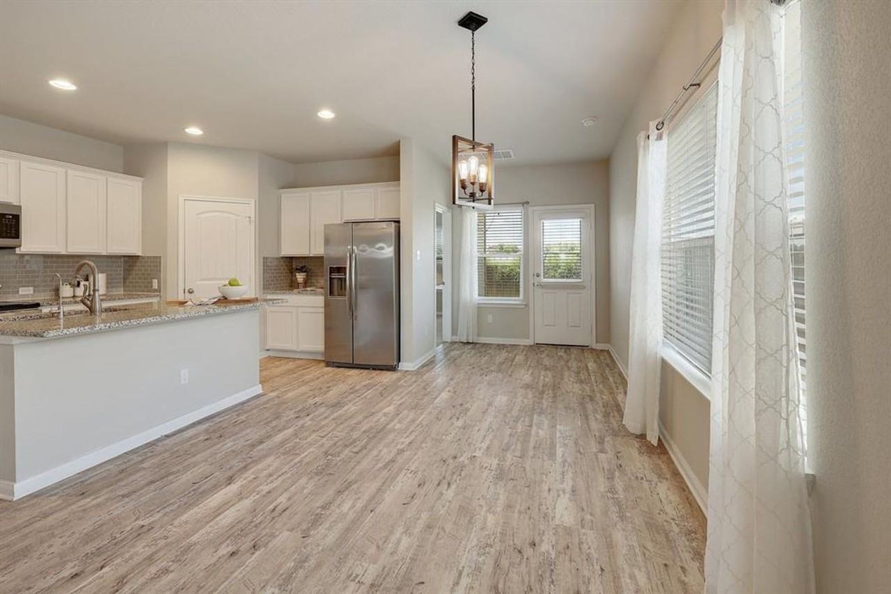 460 Galway Bay Ln - Photo 6 of 15