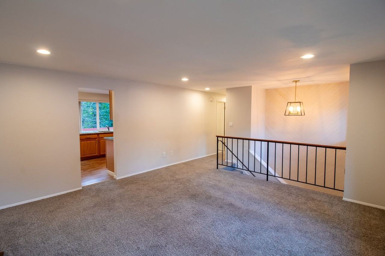 12410 98th Ave Ne - Photo 3 of 22