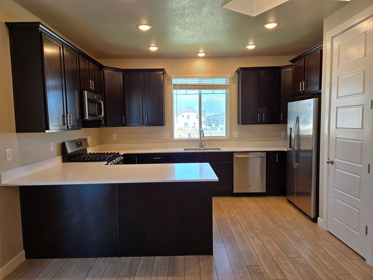 2422 N Penstemon Way - Photo 5 of 33