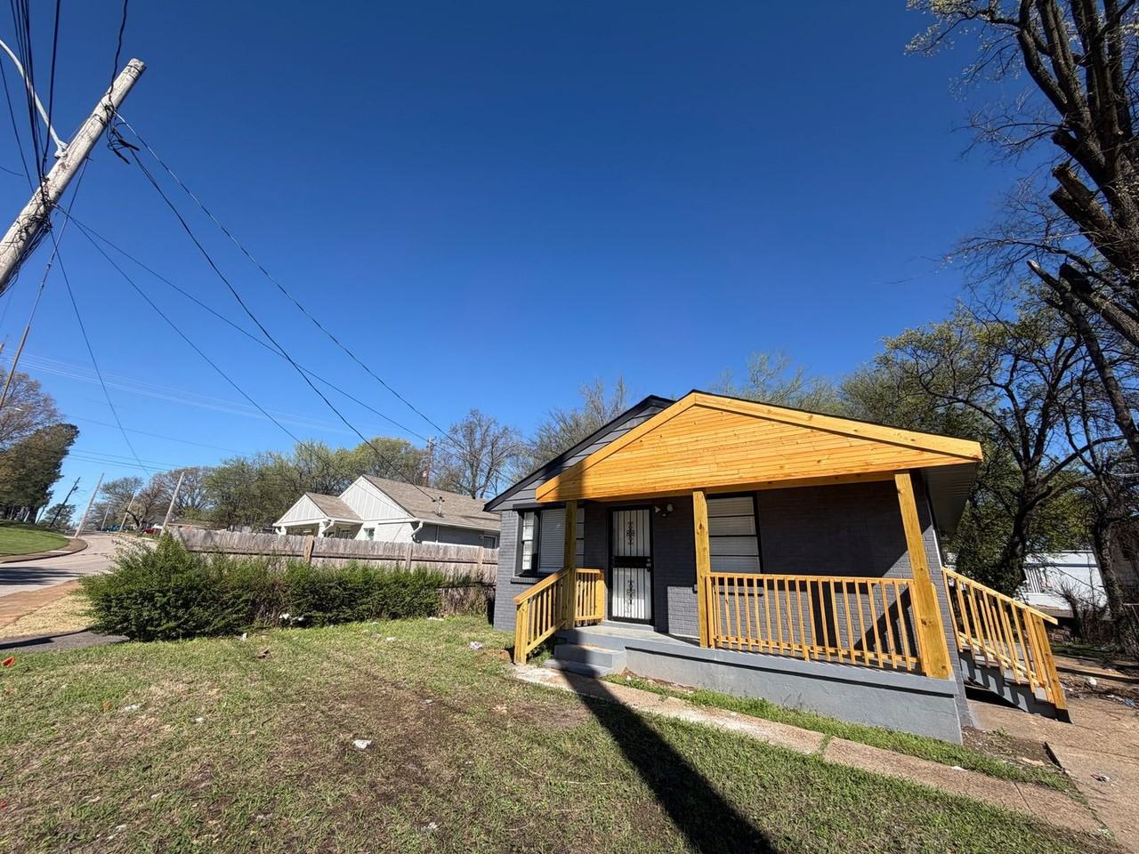2982 Hale Ave - Photo 2 of 15