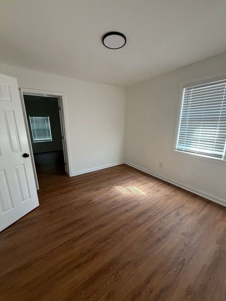 2982 Hale Ave - Photo 5 of 15