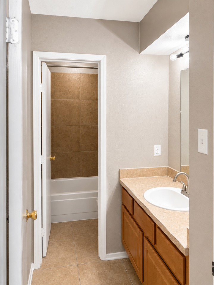 Spacious homes in convenient location - Photo 5 of 10