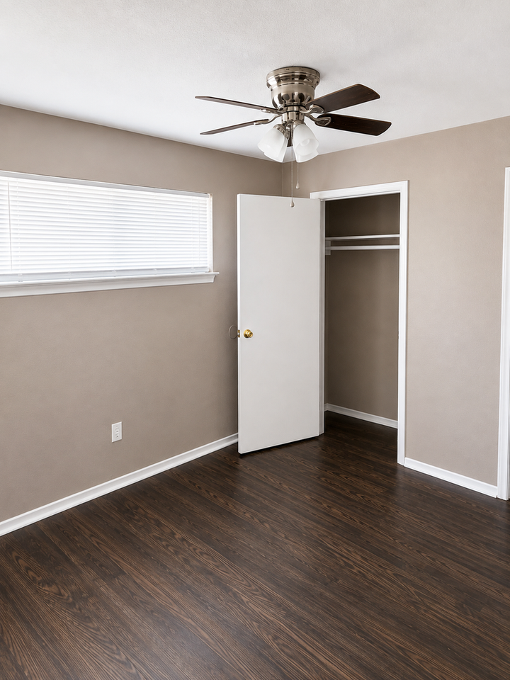 Spacious homes in convenient location - Photo 6 of 10