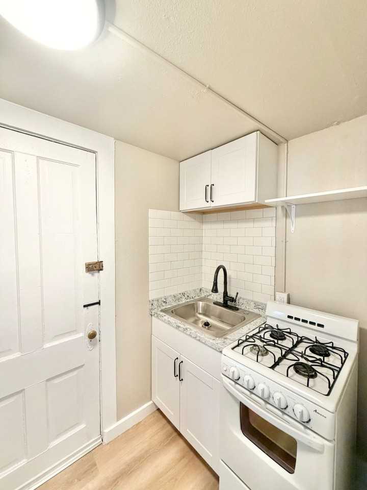 209 E Willamette Ave #209-1 - Photo 6 of 15