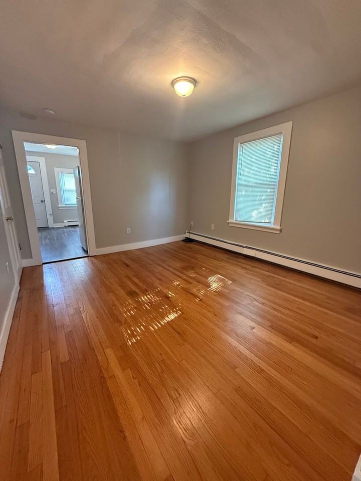 50 Bissell St - Photo 2 of 8