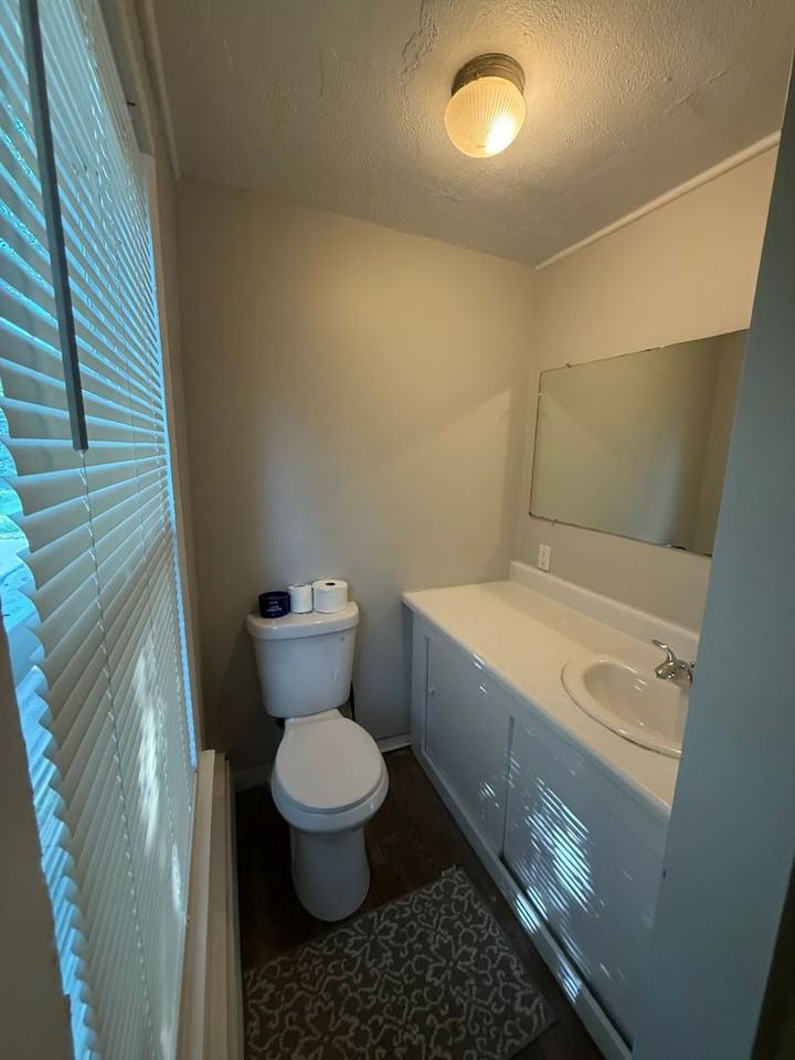 50 Bissell St - Photo 7 of 8