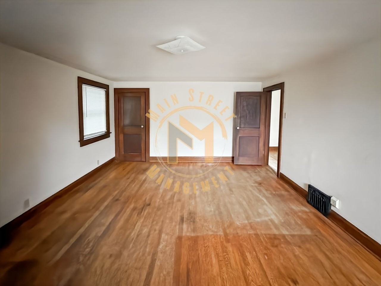 520 N Henry St - Photo 7 of 12
