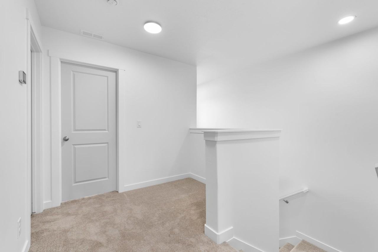 1594 E 6755 N - Photo 6 of 19