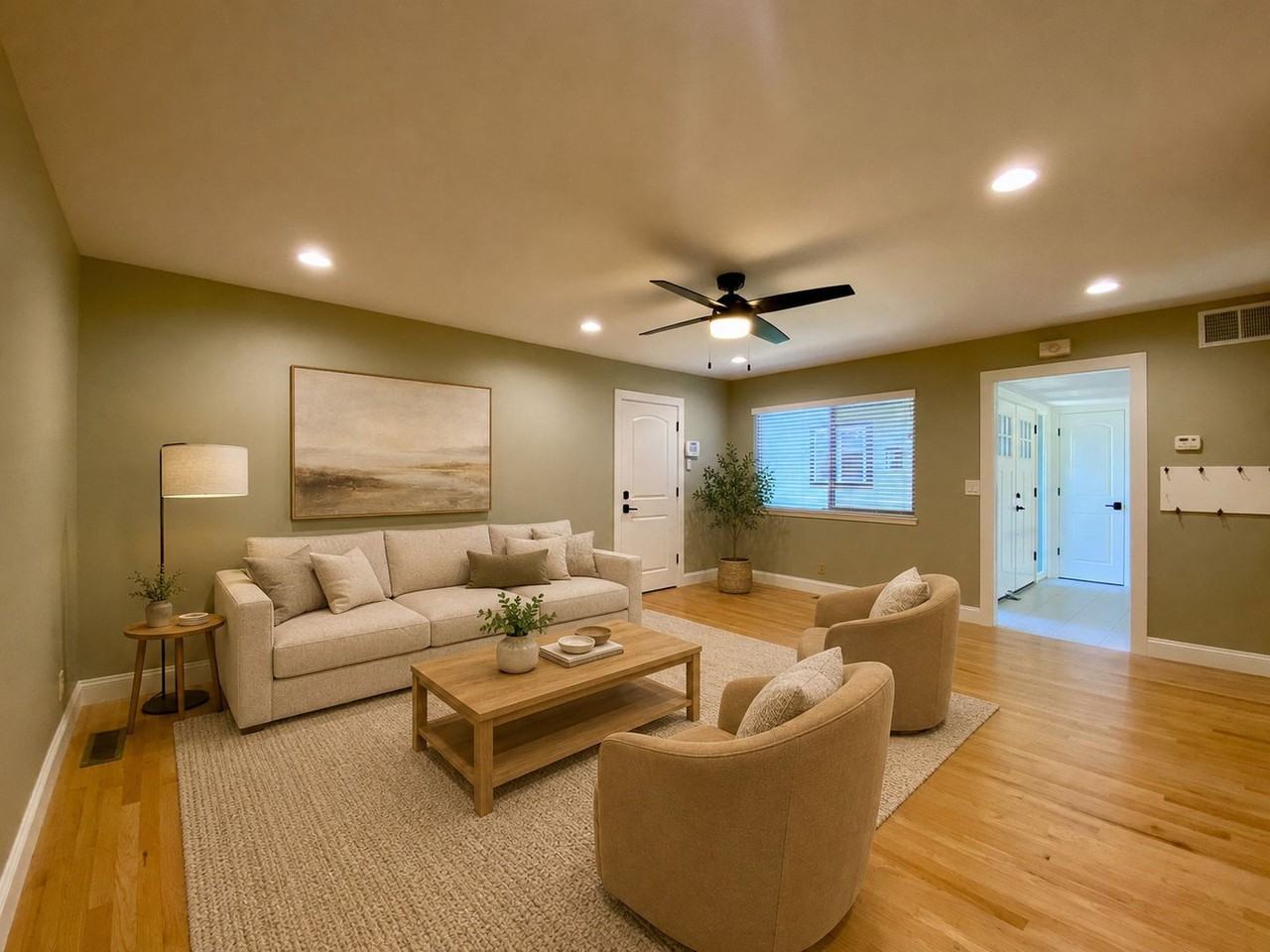1031 Mount Carmel Dr - Photo 4 of 8