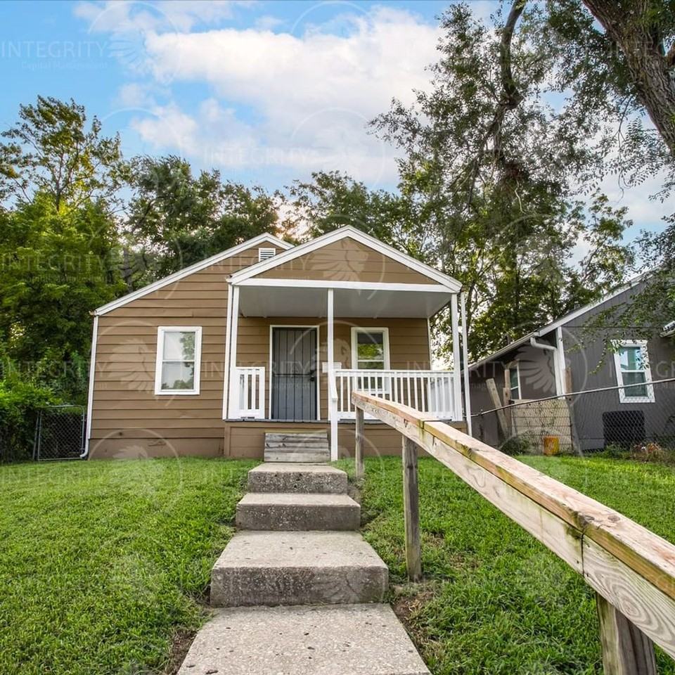 4411 S Benton Ave - Photo 2 of 25