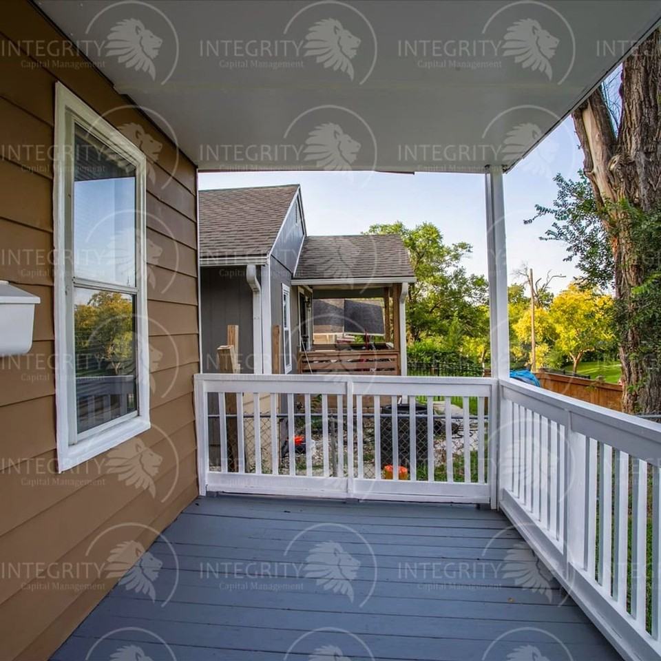 4411 S Benton Ave - Photo 4 of 25
