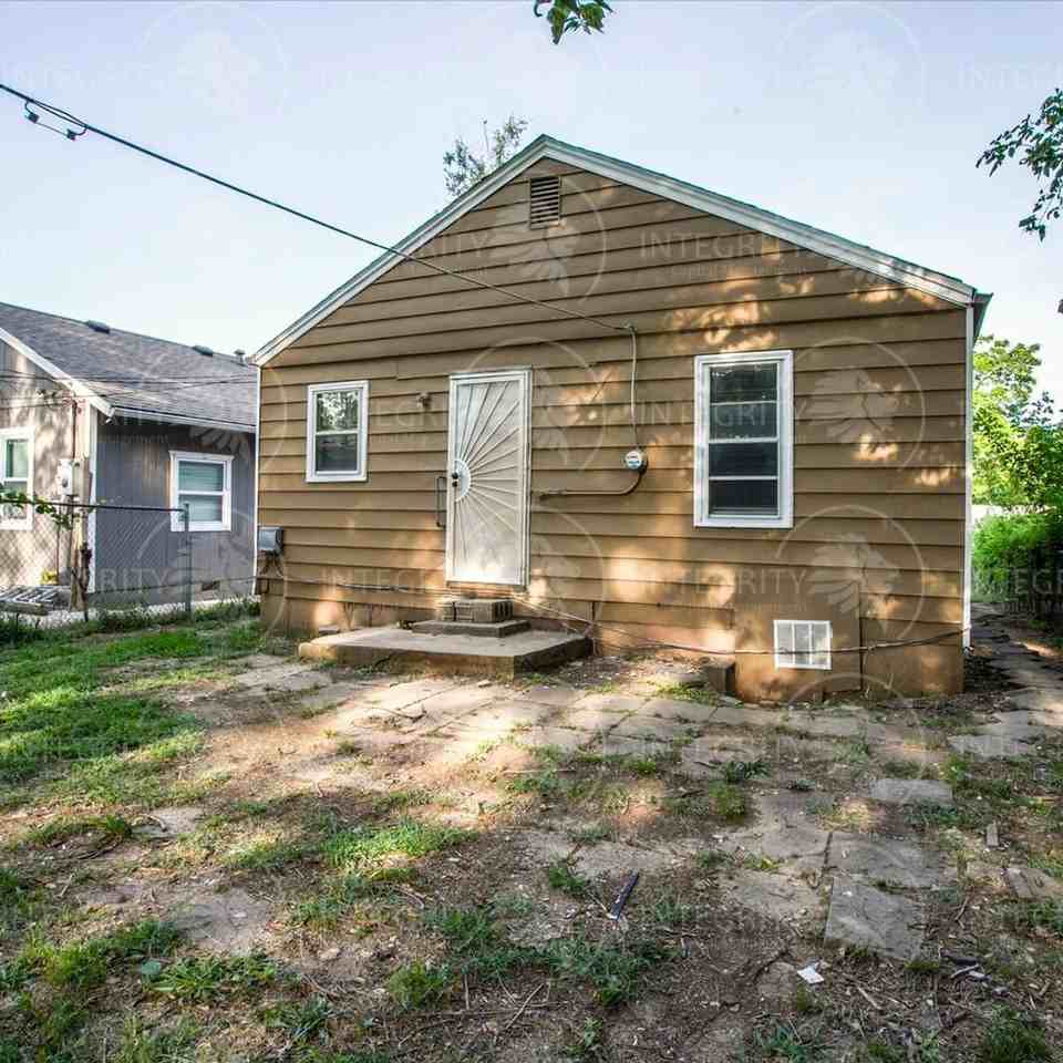 4411 S Benton Ave - Photo 6 of 25