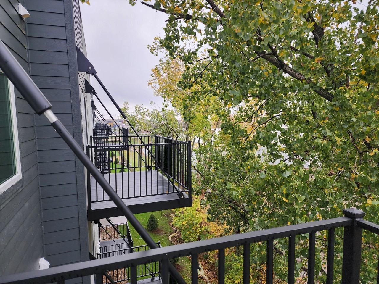 Boulevard Apartments - Photo 5 of 14