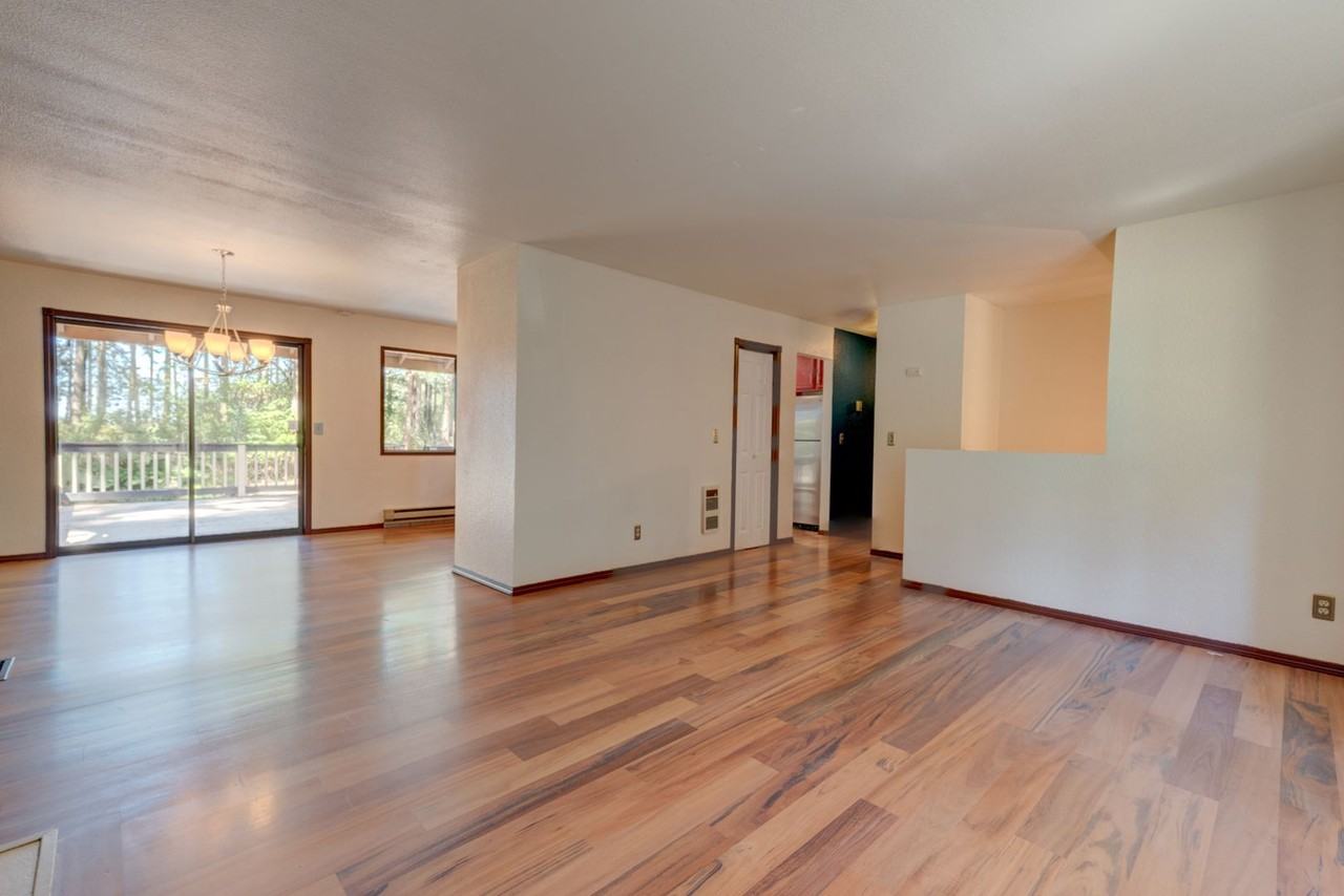 1638 Fern Pl - Photo 2 of 29