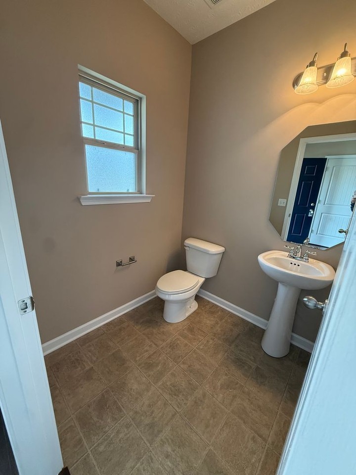 1850 Warmingfield Dr - Photo 4 of 26