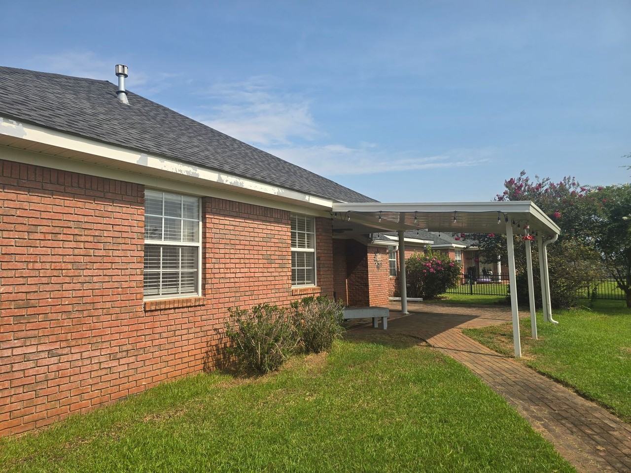 198 Hannah Rd - Photo 3 of 9