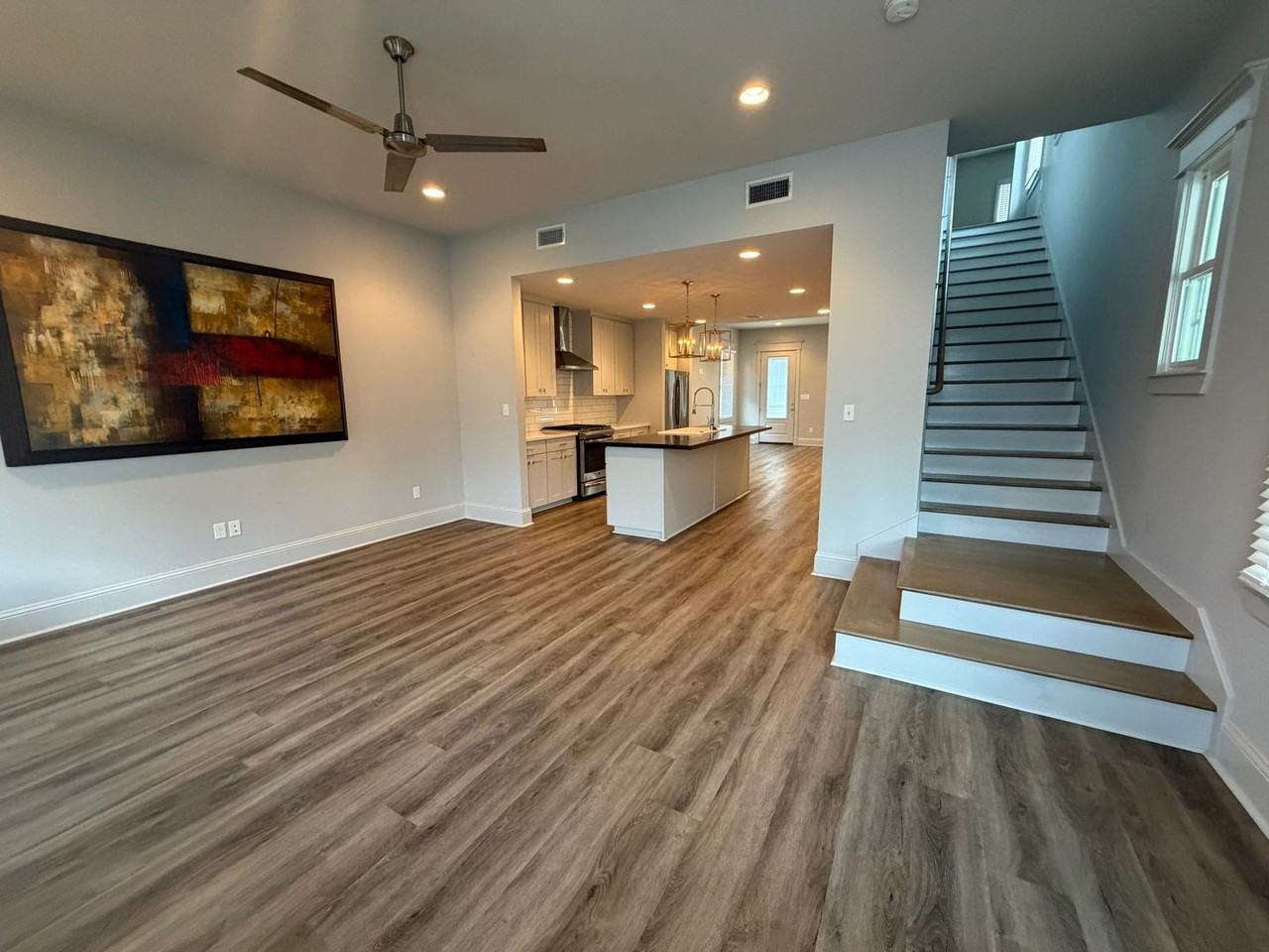 621 Hodges St - Photo 3 of 15