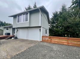 featured image of 1130 Hemlock Ct