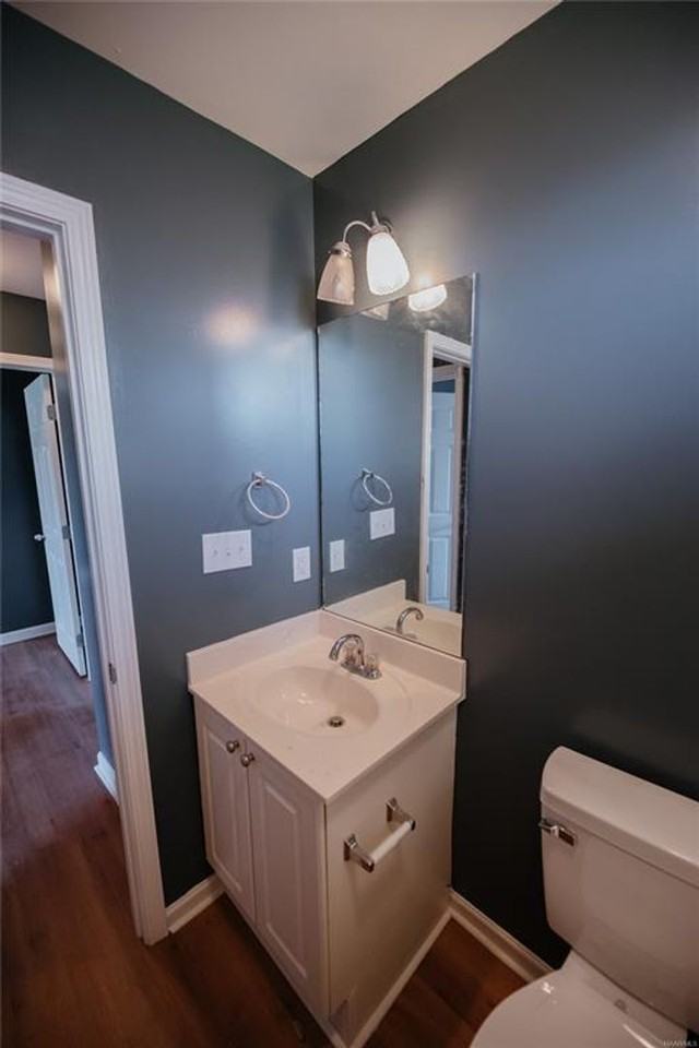 464 Park Lake Dr - Photo 4 of 18